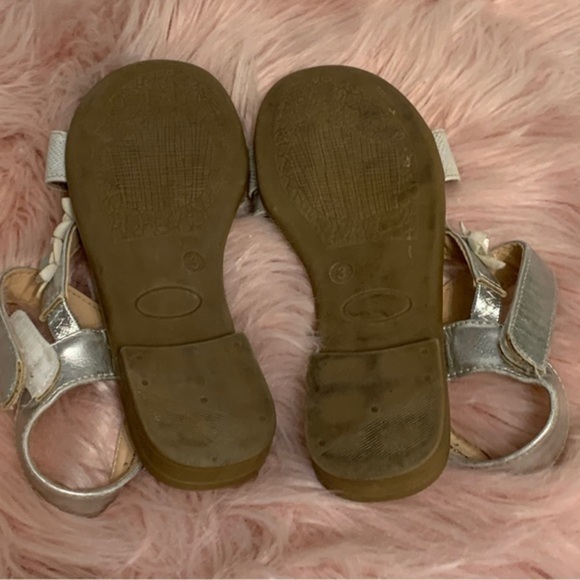 Kids size 3 Steve Madden floral sanders - Picture 6 of 7